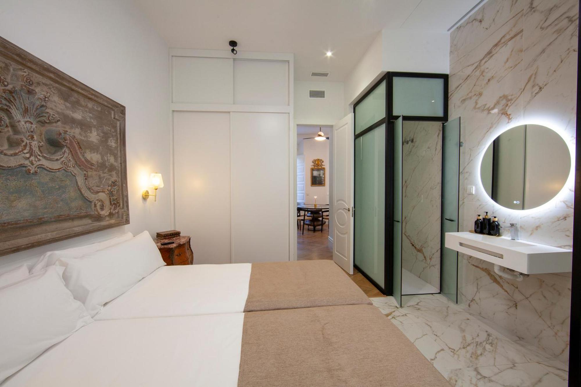 Pries Homes - Little Lotus Málaga Eksteriør bilde