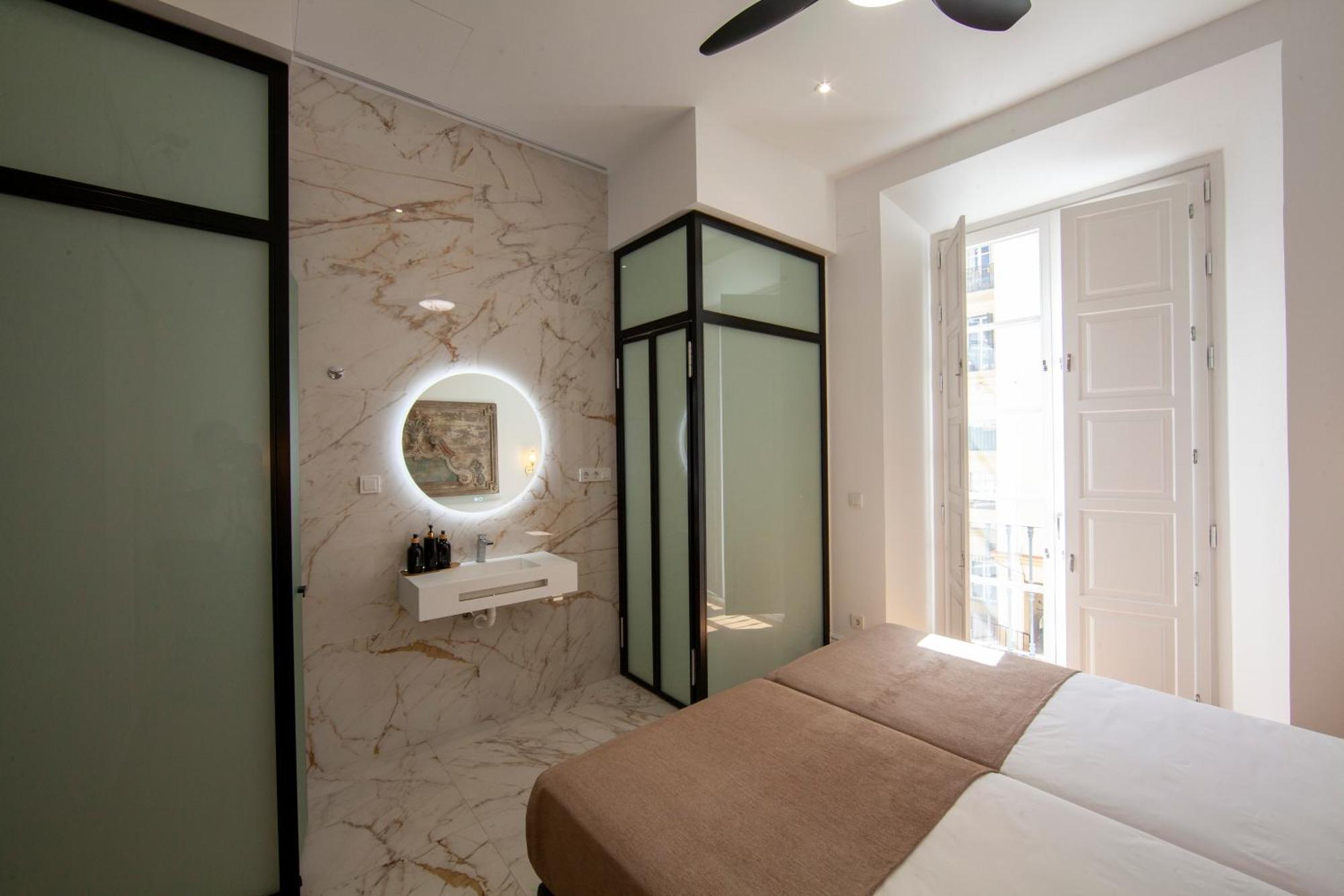 Pries Homes - Little Lotus Málaga Eksteriør bilde